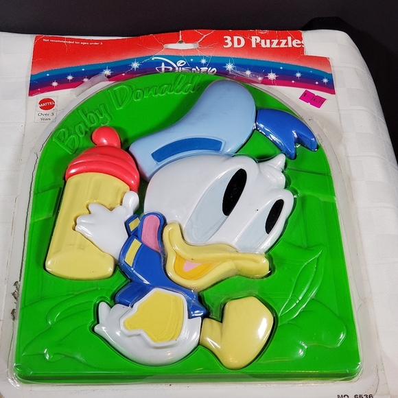 Vintage Baby Donald Duck Puzzle NWT'S - Picture 1 of 3